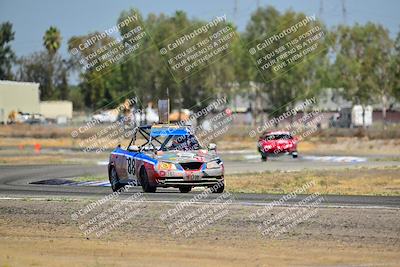 media/Sep-29-2024-24 Hours of Lemons (Sun) [[6a7c256ce3]]/Esses (1215p-1230p)/